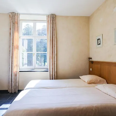 Cozy 2, 16thc Castle, Cleaning Included Aywaille